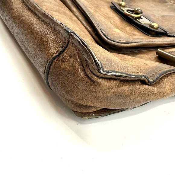 Frye Cameron Magazine Crossbody Bag Brown Leather Purse Distressed Satchel DB875 - Picture 9 of 16